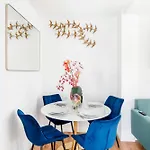 Newly Renovated - Historical Center Apartamento