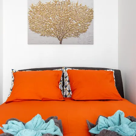 Daire Newly Renovated - Historical Center *