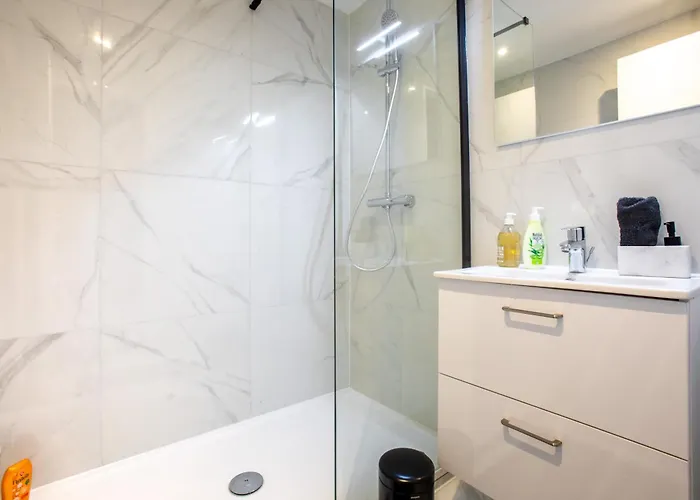 Daire Newly Renovated - Historical Center *